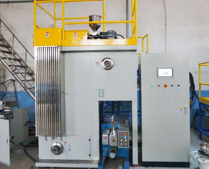 Testing color masterbatch small scale cf yarn spinning machine